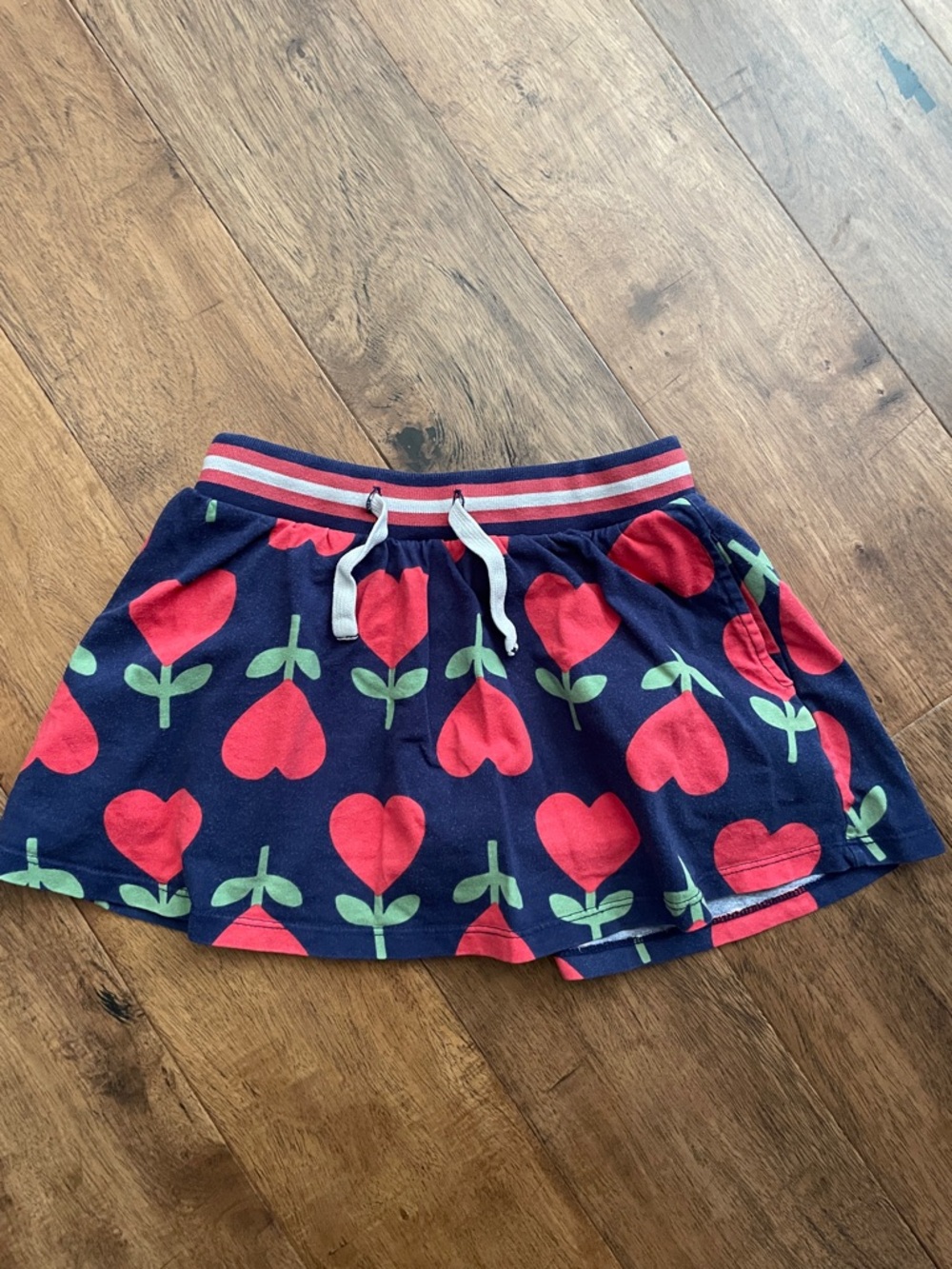 Mini Boden Girls Heart Tulip Skort Size 4-5Y